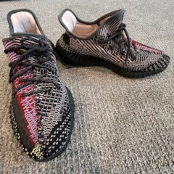 Mens Yeezy Yechiel Refletive Boost V2 Reflective Sneaker -Size 10 with Box